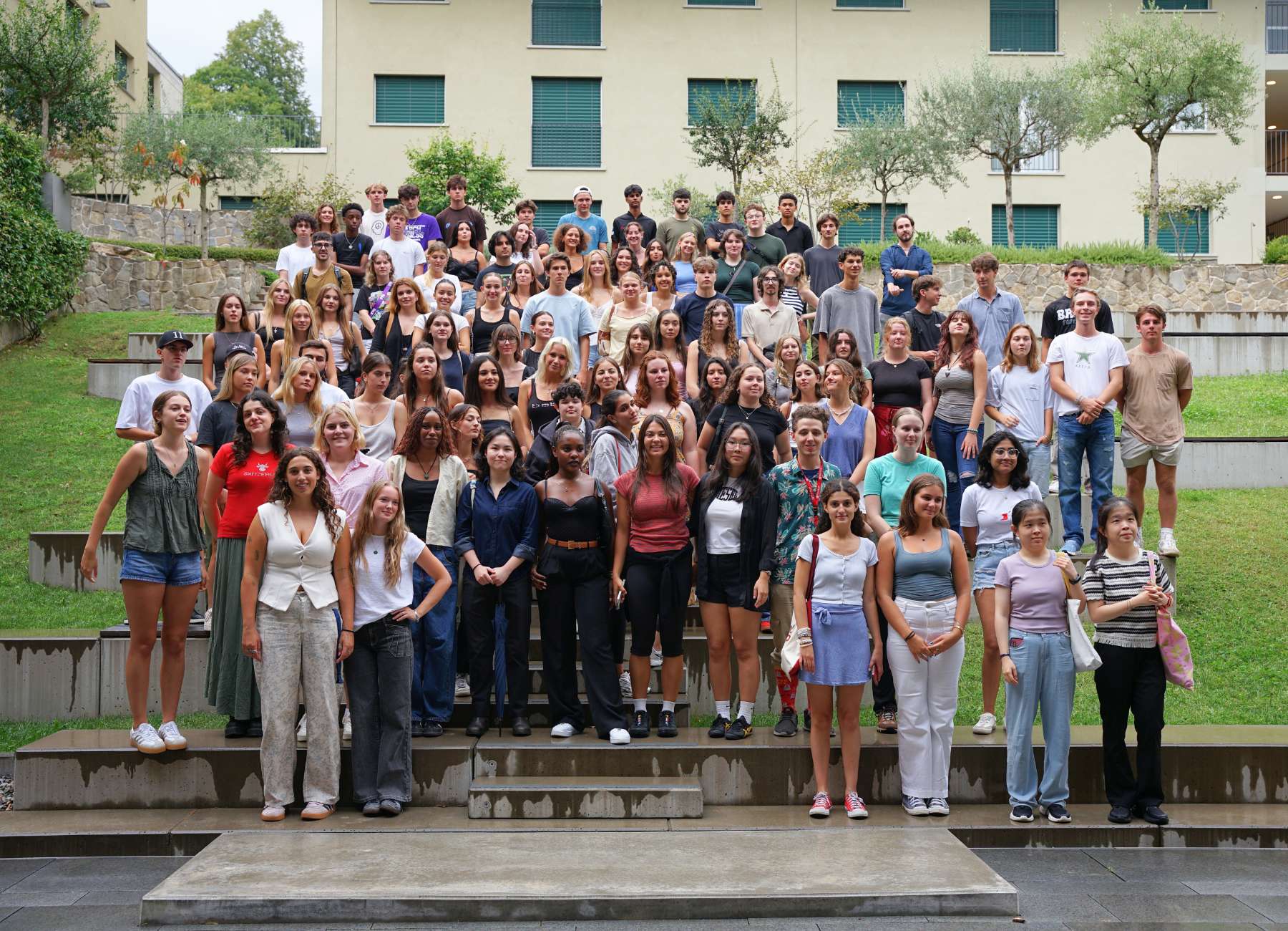 group picture fall orientation 