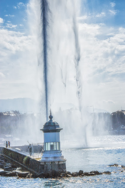 Here is another photo of the Geneva Water Fountain