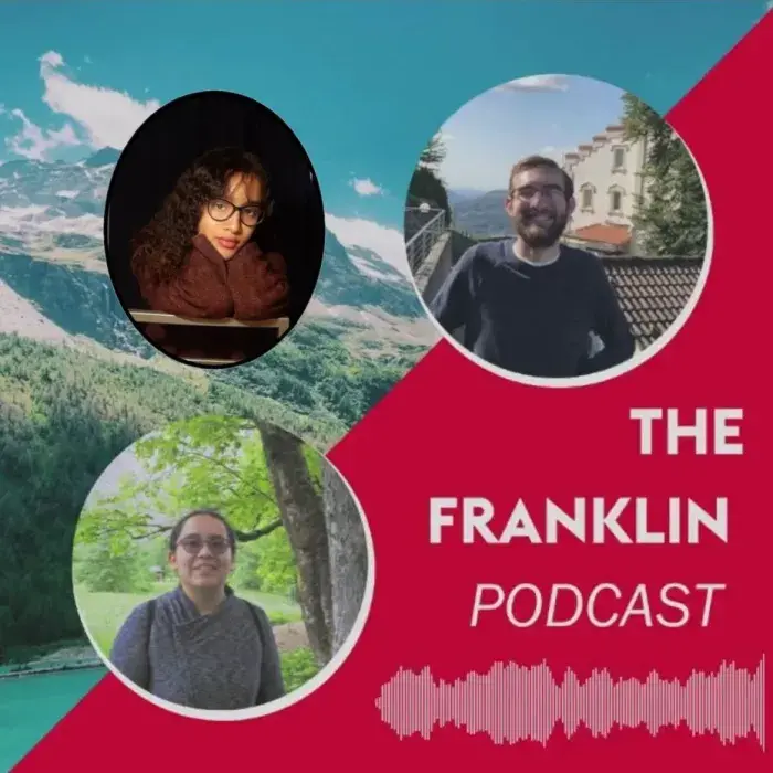 A picture with all the people involved in this podcast